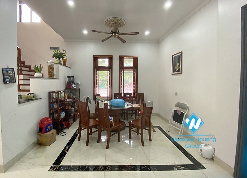 Garden house 4 bedrooms river view for rent in Ngoc Thuy, Long Bien district